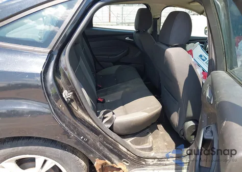 2013 Ford Focus Se z USA, uszkodzony, nr VIN 1FADP3F24DL261374